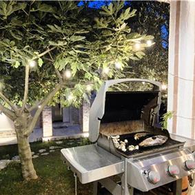 4 bedroom villa with pool and sea views, Kumbor, sleeps 8-10